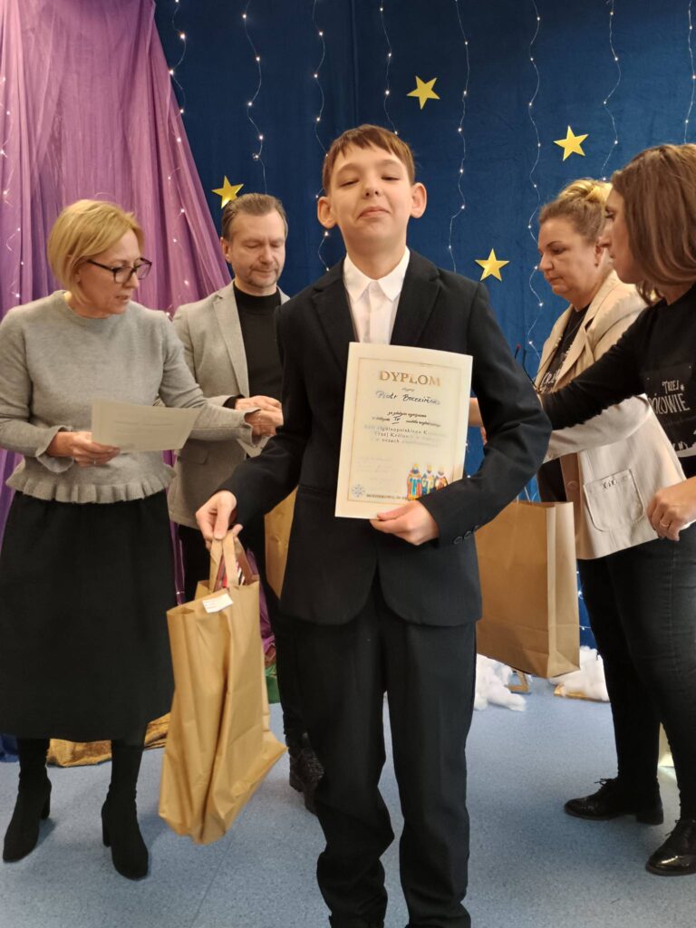 laureat wyróżnienia wraz z jury