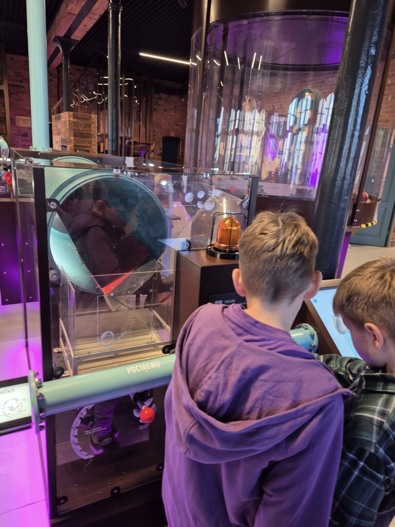 Uczniowie na wycieczce w Bydgoszczy