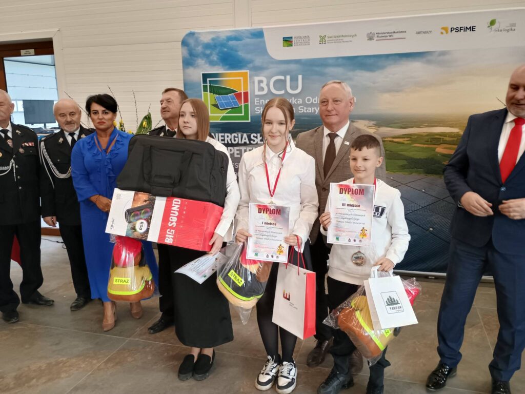 laureaci turnieju z nagrodami